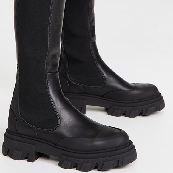 GANNI High Cleated Leather Stitched Chelsea Boots - Picture 5 of 16